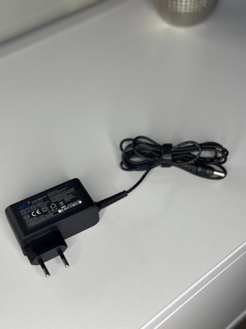 Ac/dc adaptor KFD
